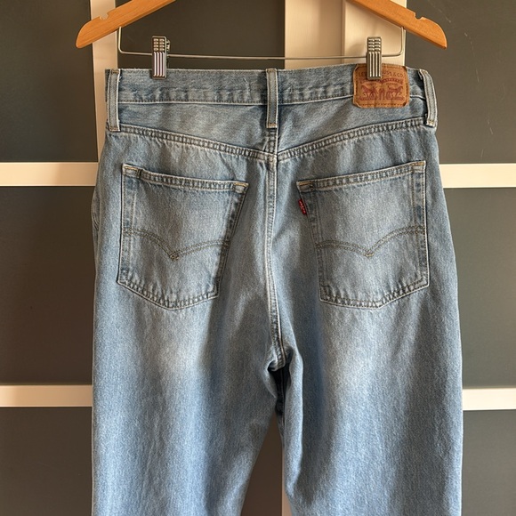 Levi's Women's 94 Baggy Jean - Picture 4 of 7